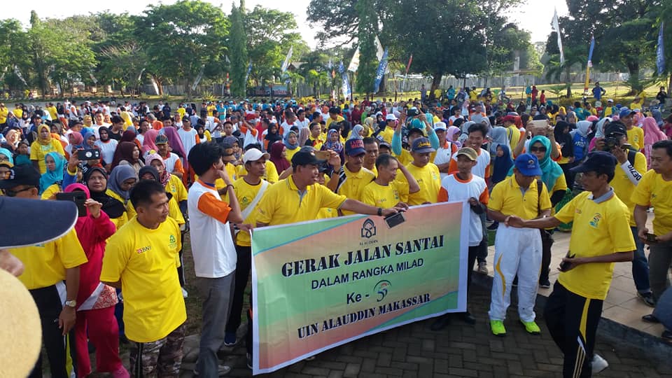 Gambar Milad 53 Tahun, UIN Alauddin Gelar Jalan Santai
